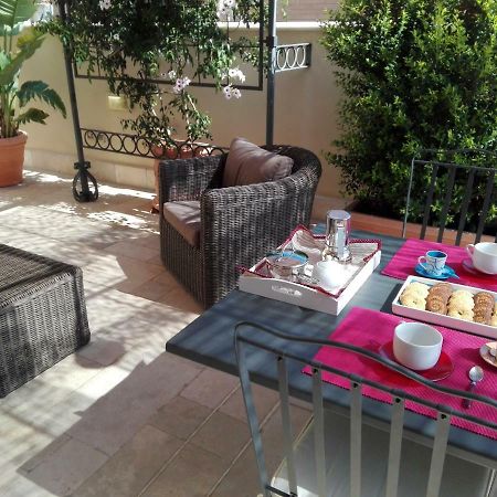 L'Antico Pergolato Apartments Brindisi Bagian luar foto
