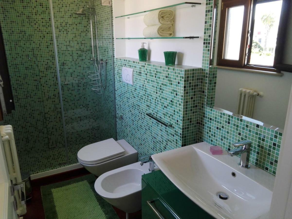 L'Antico Pergolato Apartments Brindisi Bagian luar foto